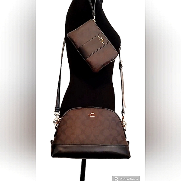 COACH AUTHENTIC SIGNATURE MONOGRAM DOME CROSSBODY W/MATCHING WRISTLET NWT - Picture 1 of 16